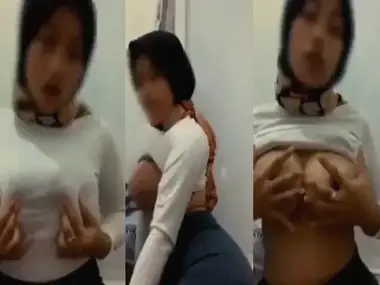 Bokep Hijab Remas Toket Gede Memek Basah poster